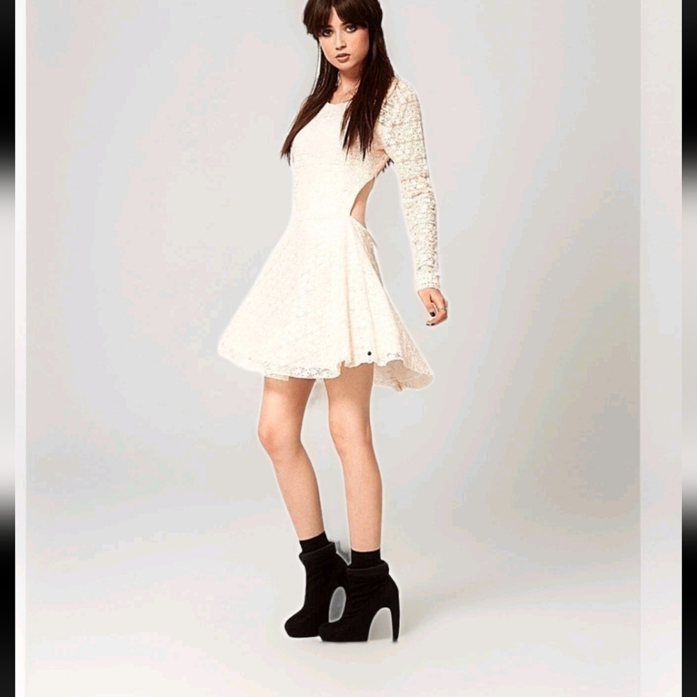 One Teaspoon NWT Twilight Garden Lace Cut Out Back Dress Size 8 Boho Bridal $328